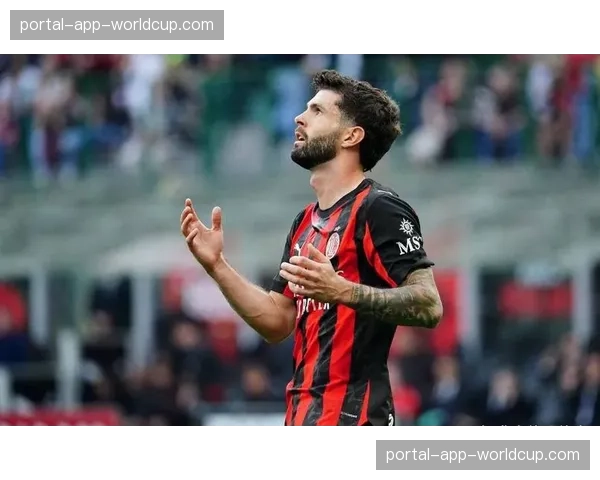 AC米兰主场迎战乌迪内斯，红黑军团争冠希望面临考验